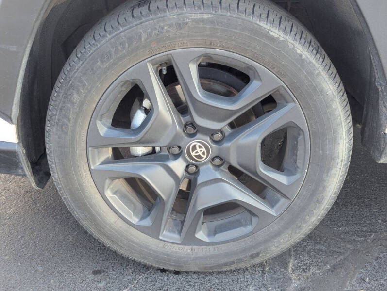 2024 Toyota RAV4 Adventure