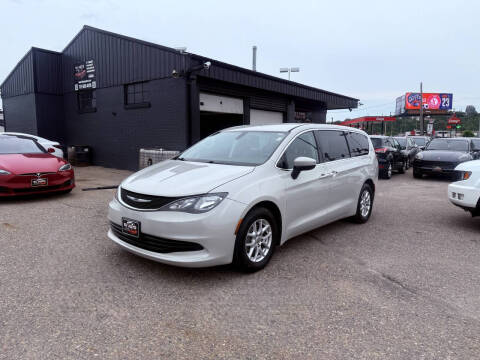 2017 Chrysler Pacifica LX