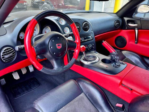 2004 Dodge Viper SRT-10