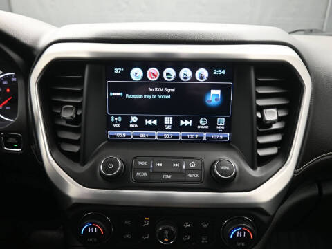 2017 GMC Acadia SLE-2