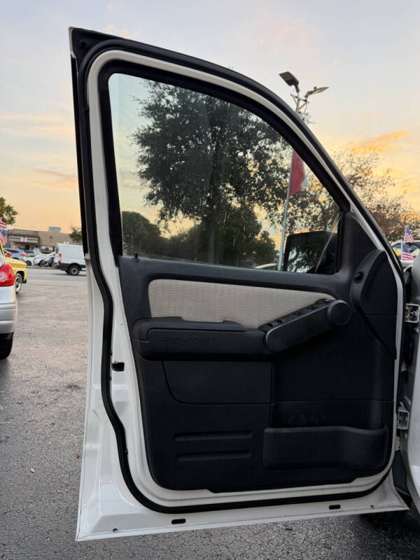 2008 Ford Explorer Sport Trac XLT