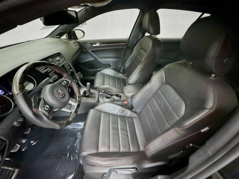 2017 Volkswagen Golf GTI SE