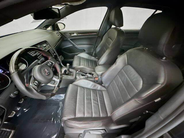 2017 Volkswagen Golf GTI SE