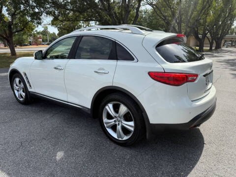 2011 Infiniti FX35
