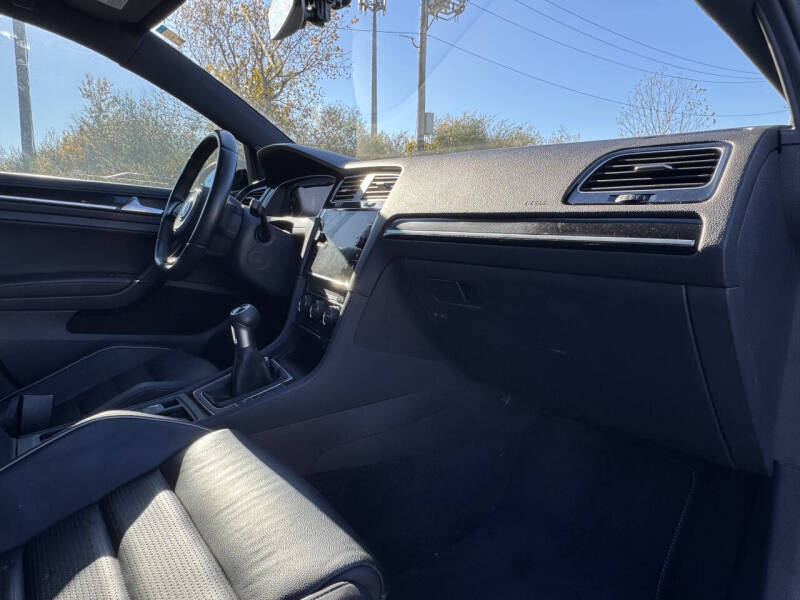 2019 Volkswagen Golf R 4Motion