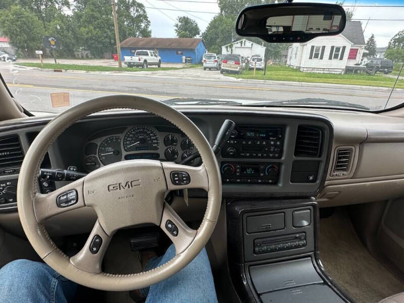 2003 GMC Yukon Denali