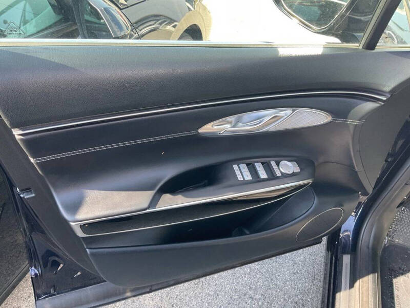 2025 Genesis GV70 2.5T Standard