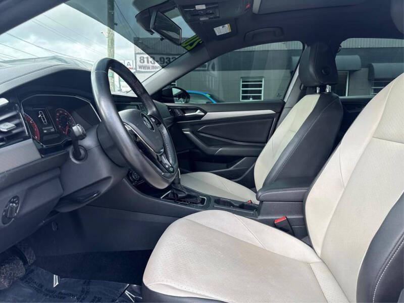 2020 Volkswagen Jetta R-Line