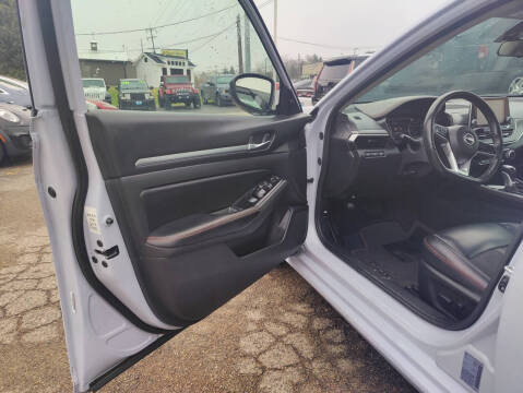 2024 Nissan Altima 2.5 SR