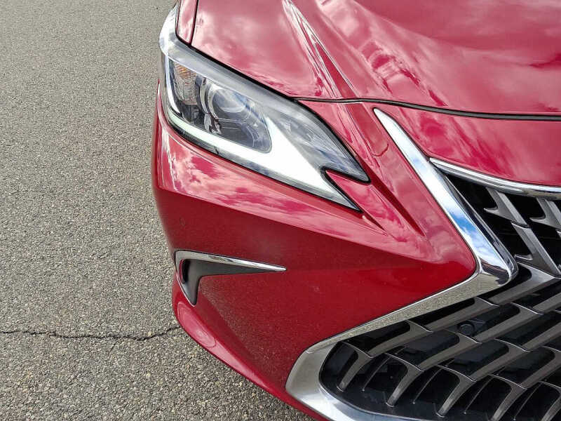 2023 Lexus ES 250