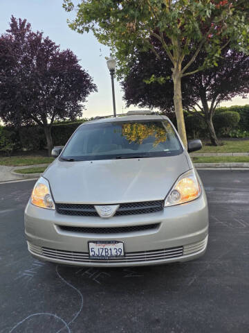 2004 Toyota Sienna