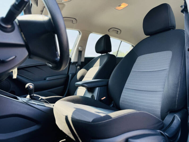2016 Kia Forte5 LX