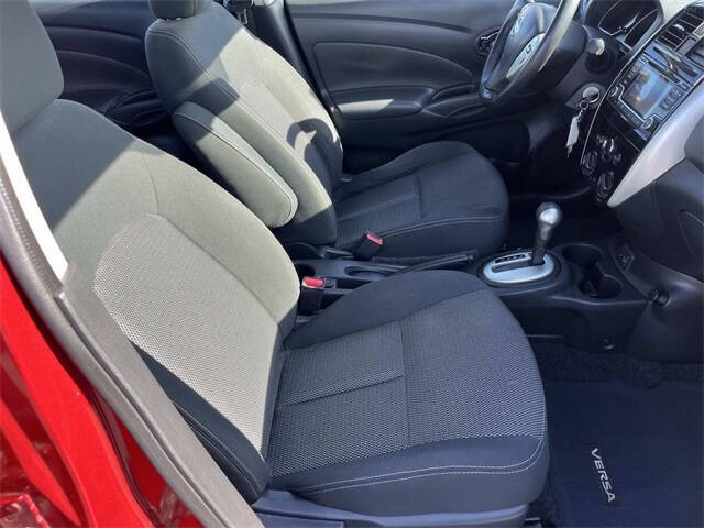 2017 Nissan Versa 1.6 SV