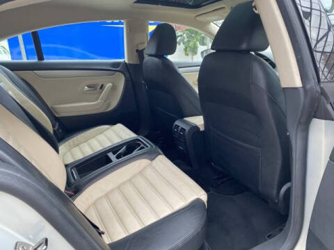 2010 Volkswagen CC Luxury