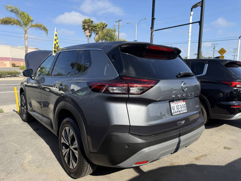 2021 Nissan Rogue SV