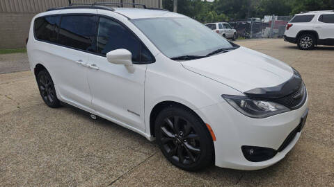 2018 Chrysler Pacifica Touring Plus