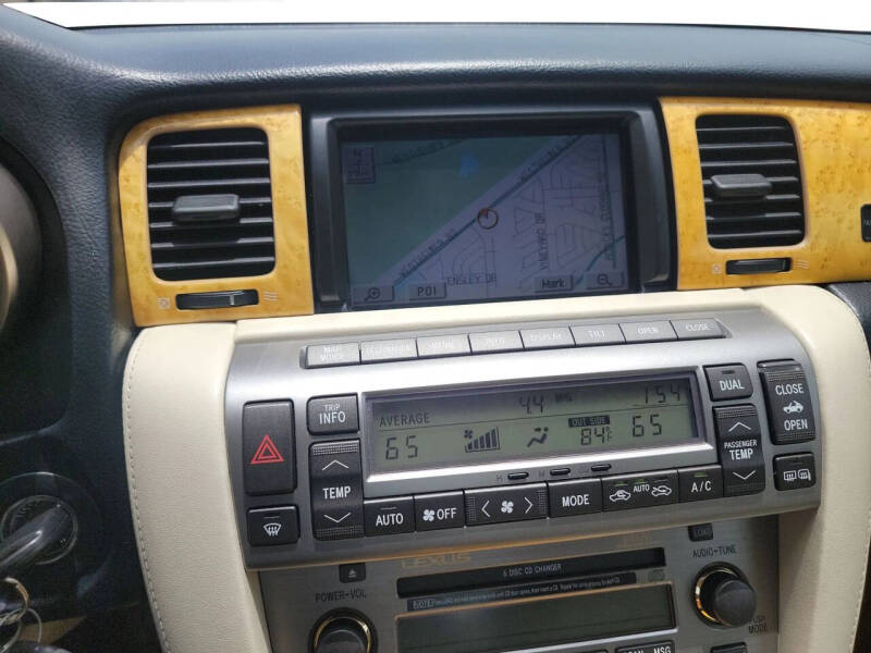 2004 Lexus SC 430