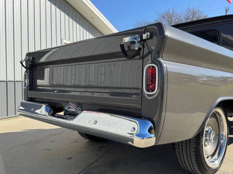 1961 Chevrolet Apache