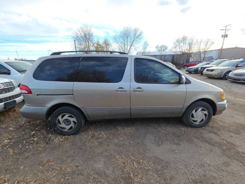 2002 Toyota Sienna LE