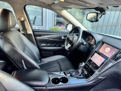 2018 Infiniti Q50 2.0T Luxe