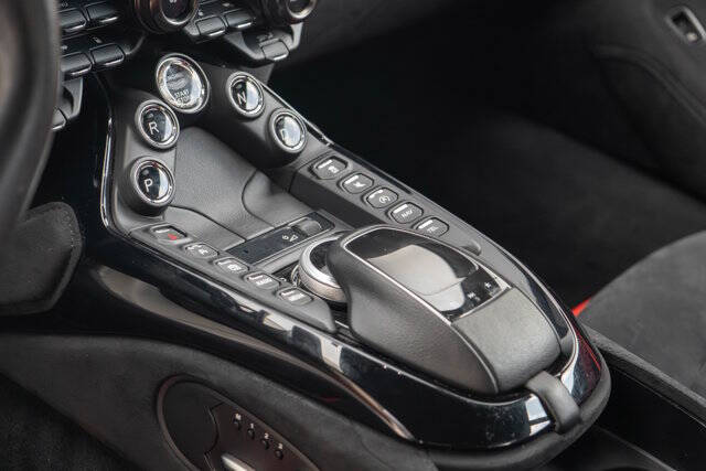 2020 Aston Martin Vantage 22
