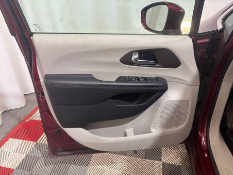 2019 Chrysler Pacifica Touring L