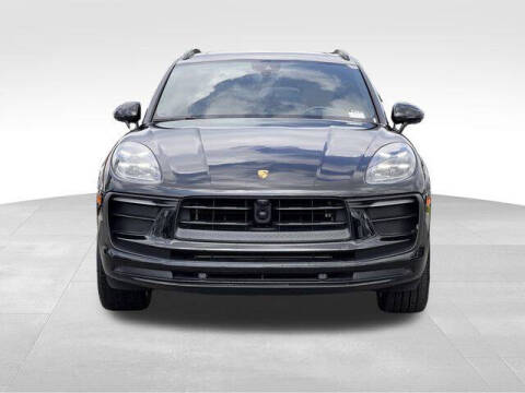 2023 Porsche Macan T