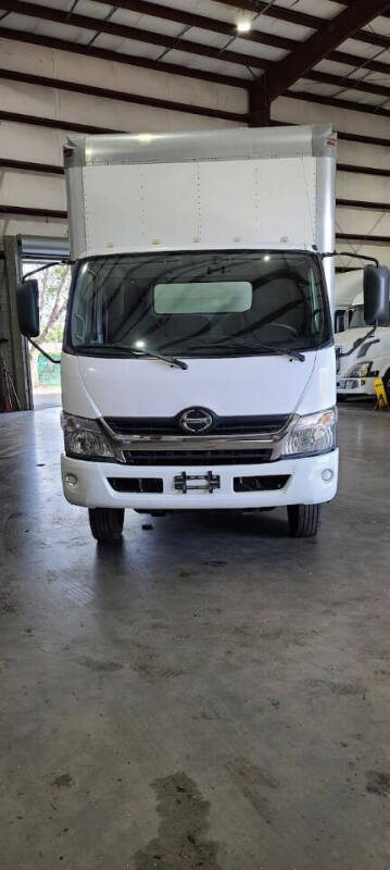 2019 Hino 195