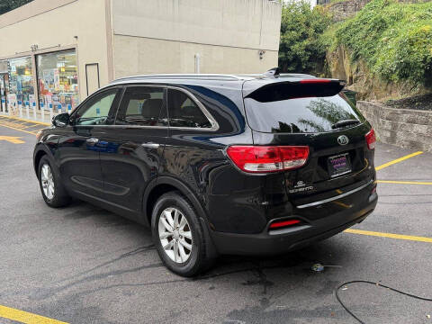 2016 Kia Sorento LX
