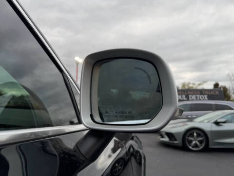 2017 Volvo XC90 T6 R-Design