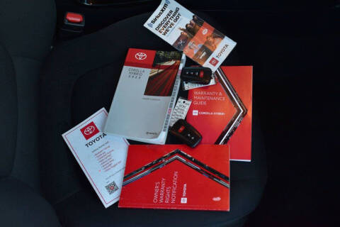 2022 Toyota Corolla Hybrid LE