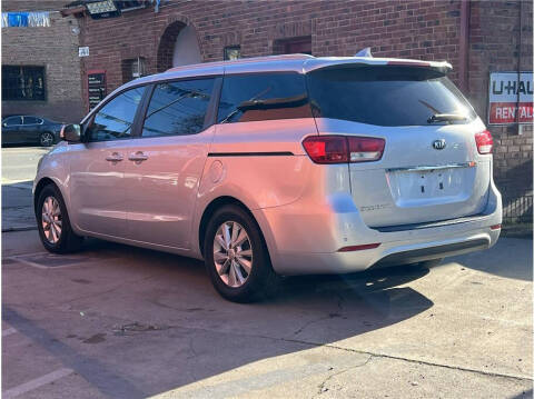 2015 Kia Sedona LX