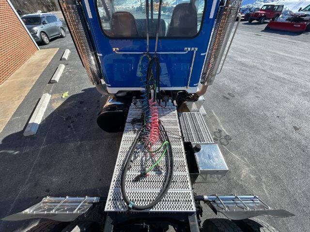 2018 Peterbilt 389