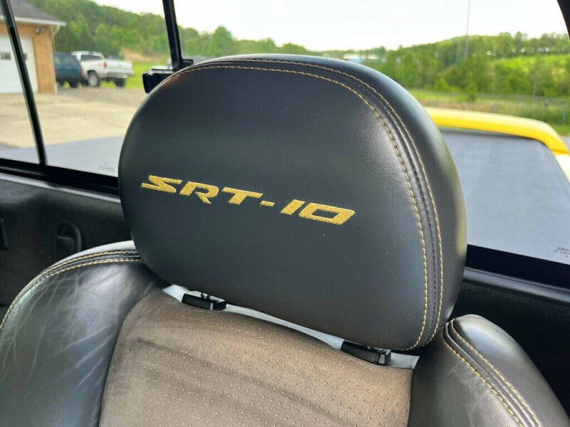 2005 Dodge Ram 1500 SRT-10