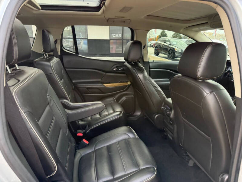 2017 GMC Acadia Denali