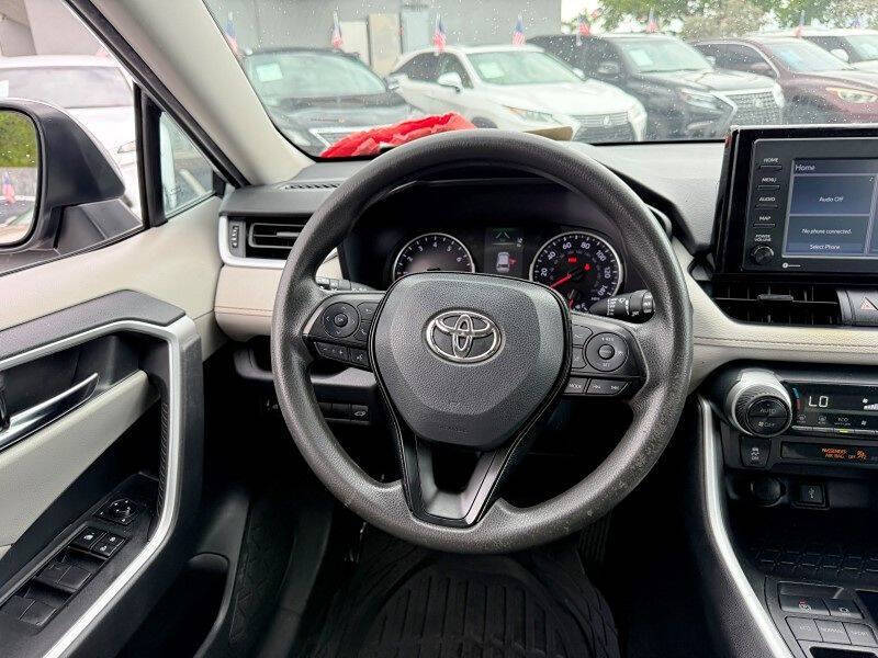 2021 Toyota RAV4 XLE