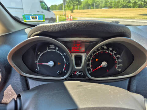 2013 Ford Fiesta SE