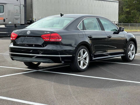 2015 Volkswagen Passat 1.8T SEL Premium