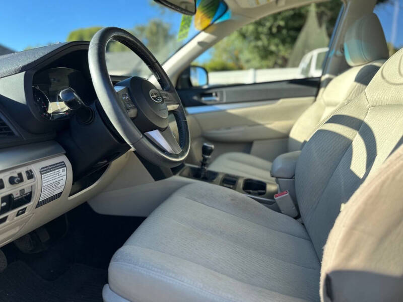 2010 Subaru Outback 2.5i Premium