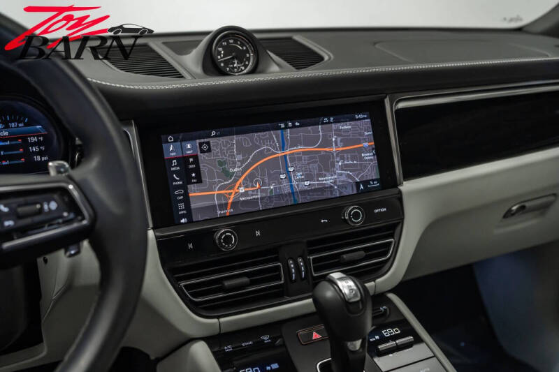 2022 Porsche Macan S