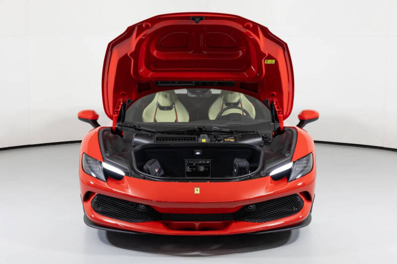 2024 Ferrari 296 GTS