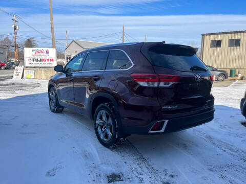 2018 Toyota Highlander Limited Platinum