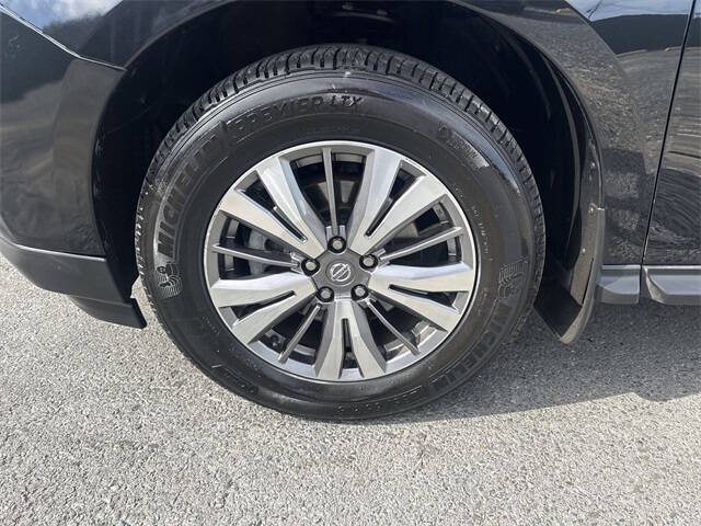 2019 Nissan Pathfinder S