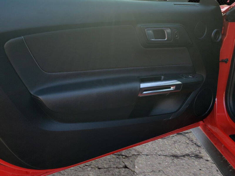 2022 Ford Mustang Mach 1