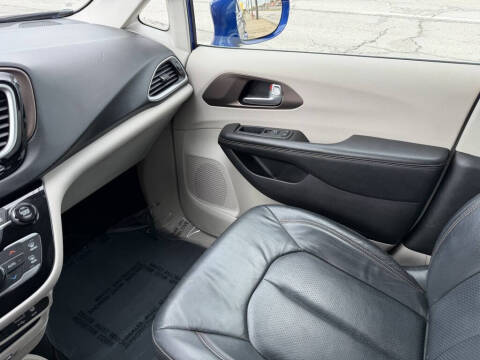 2019 Chrysler Pacifica Touring L