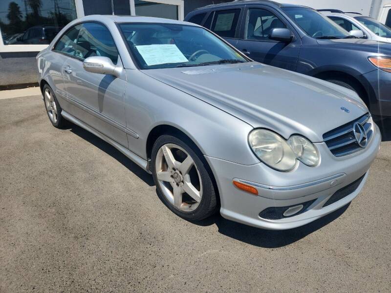 2005 Mercedes-Benz CLK for sale at COMMUNITY AUTO in Fresno CA