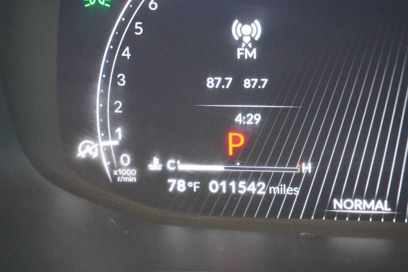 2025 Acura MDX w/Tech