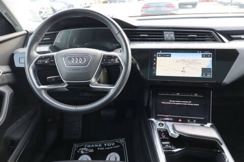 2021 Audi e-tron quattro Prestige