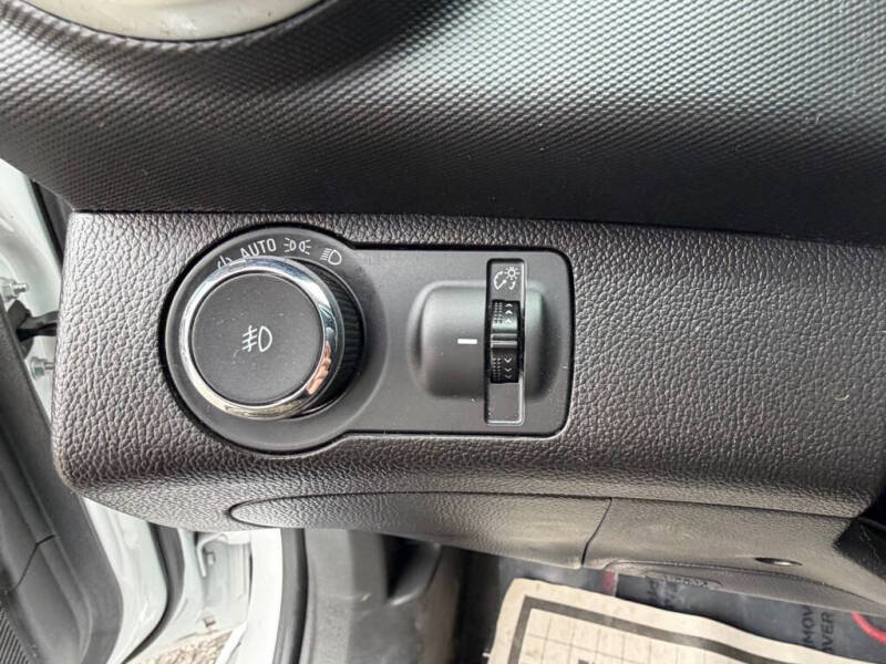 2018 Chevrolet Sonic LT Manual