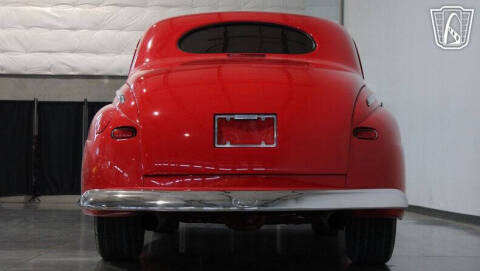 1948 Ford Deluxe